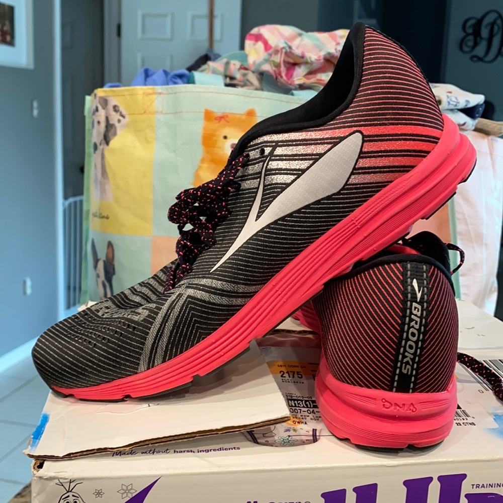 Brooks Hyperion